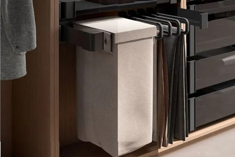 КОМПЛЕКТ Мешок для белья 450 мм Конеро W 610-670 мм, D 475 мм; мешок узкий 1 шт; вешалки 4 шт; черный Kessebohmer | официальный магазин